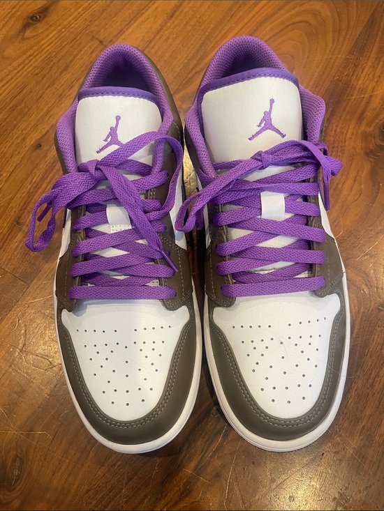 Jordan Shoes - Jordan Low-Top Sneakers in White, Purple & Brown